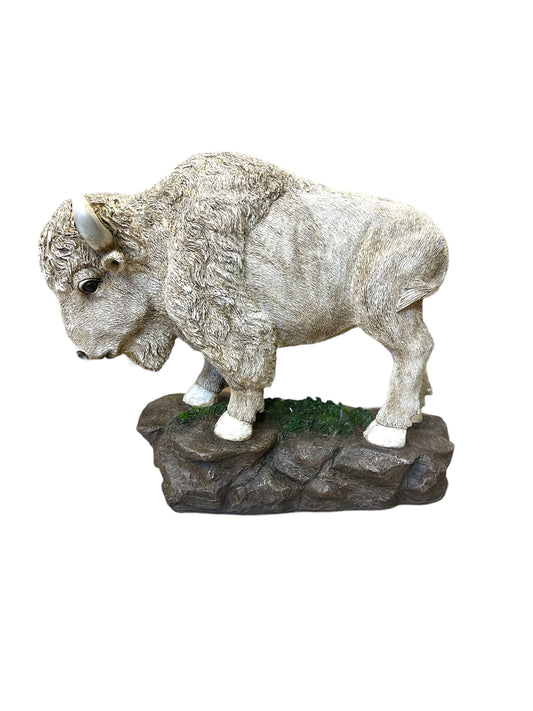 15648 White Buffalo On Rock - A&B Wholesale Market Inc