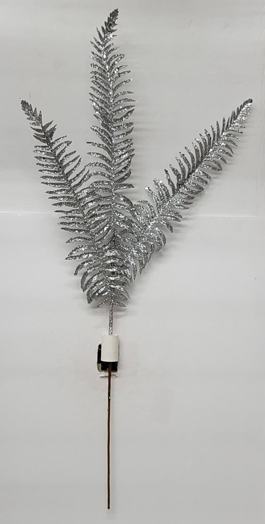 60152  XMAS LONG FERN SPRAY SILVER