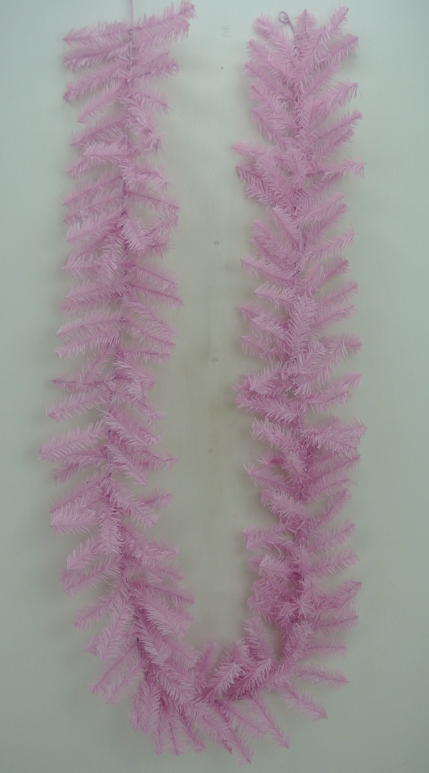 81191-PK  9FT PINK GARLAND